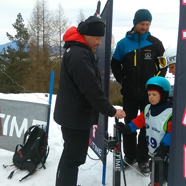 Obóz zimowy w Kluszkowcach 2019 — slalom na zakończenie obozu, start do pomiaru czasu