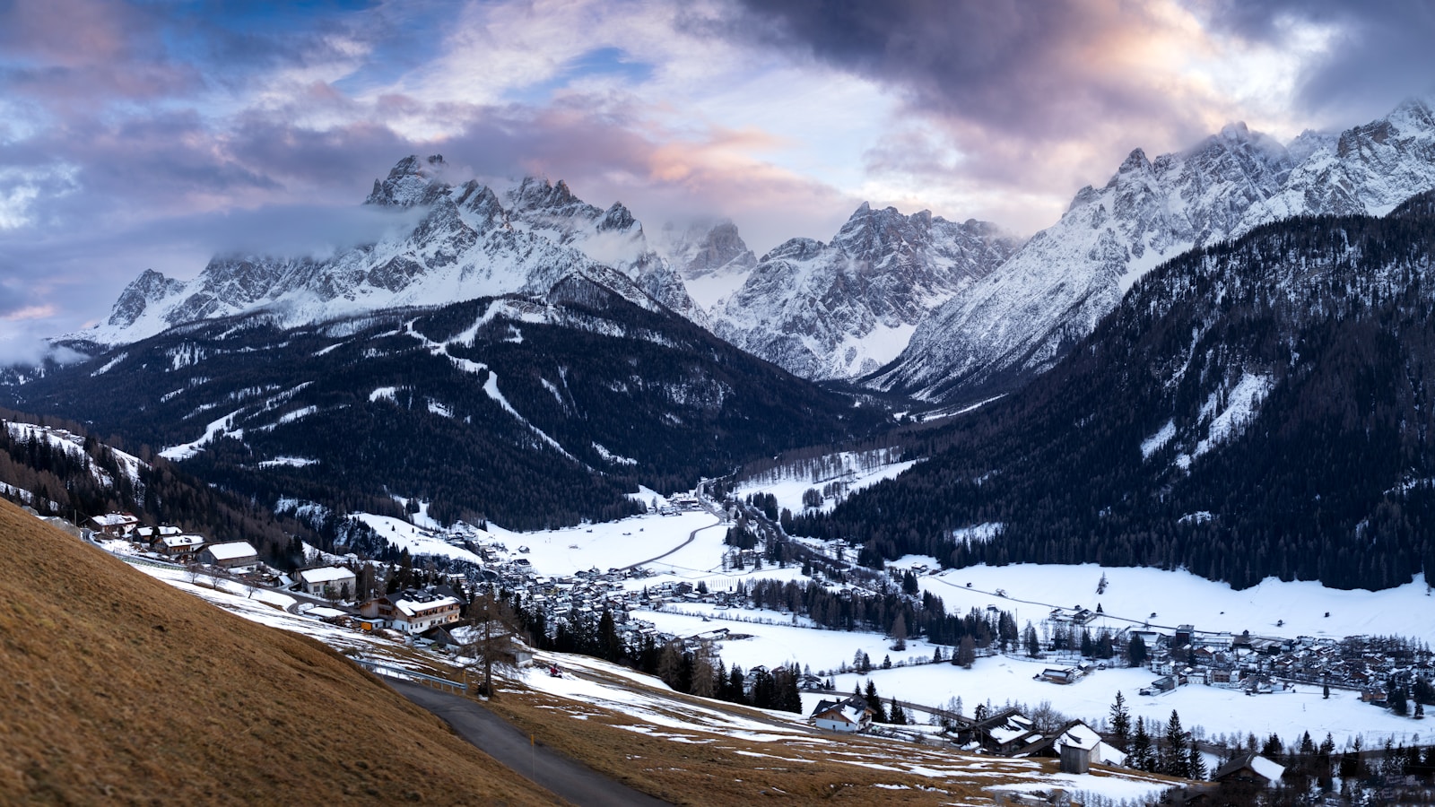 Zaśnieżone Dolomity — rejon wyjazdu do Folgarii i Lavarone